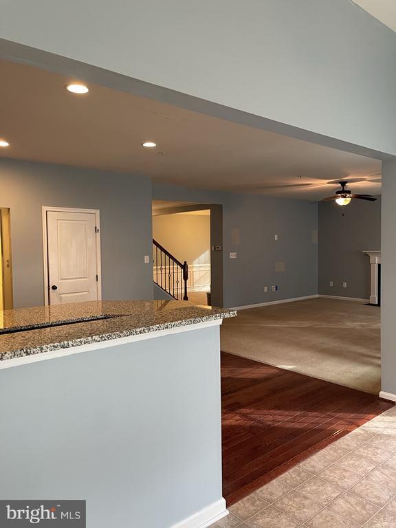 Building Photo - 9229 Wainwright Ln