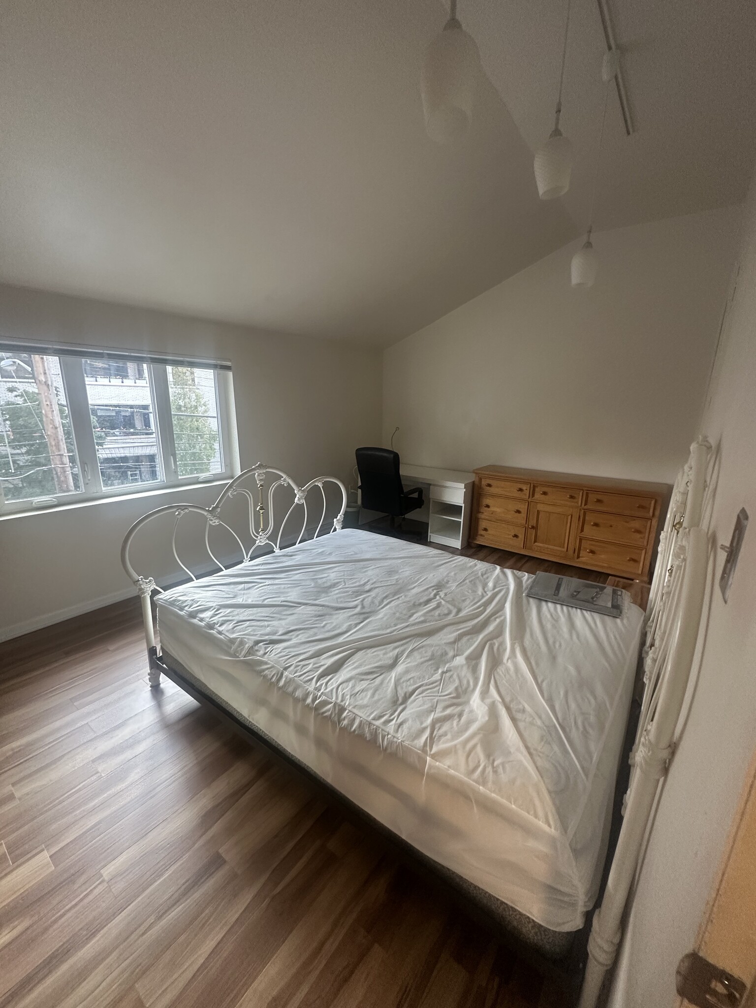 Master Bed - 503 N Neville St