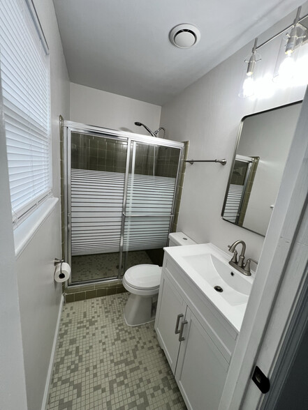 Building Photo - 2705 Eden Ct