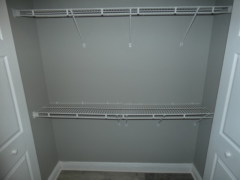 Building Photo - 5740 Rock Island Rd