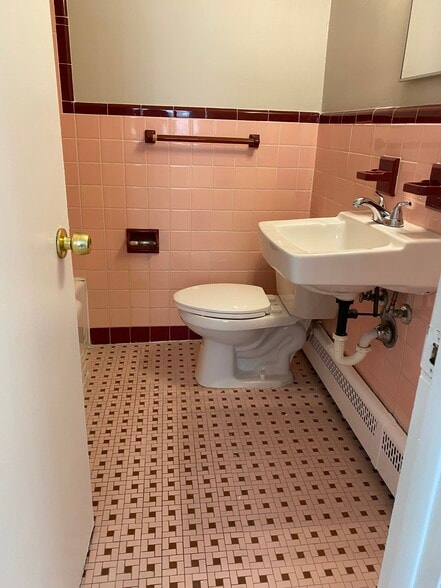 Building Photo - 7618 Rising Sun Ave