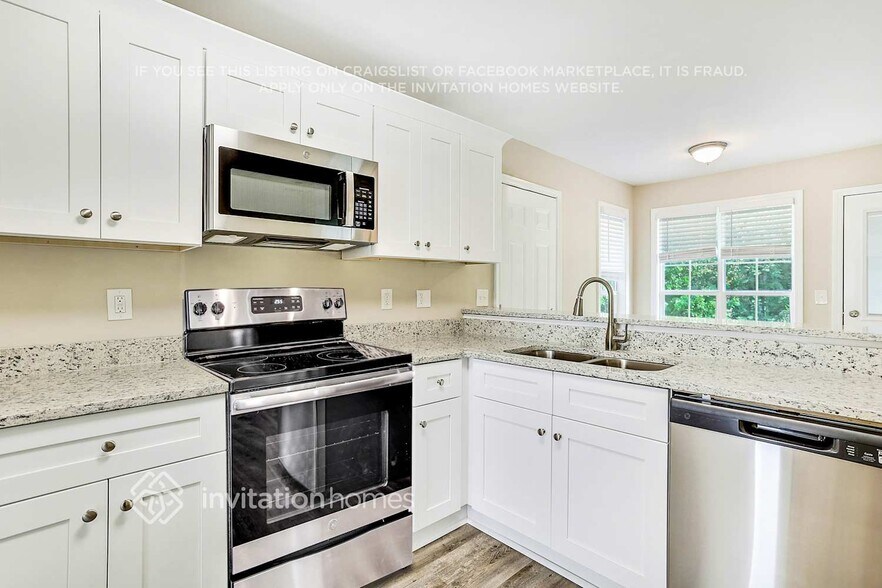Building Photo - 510 Antebellum Dr SW