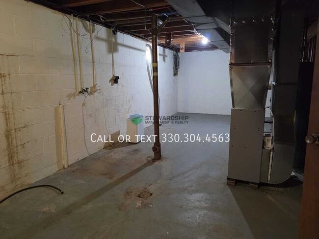 Building Photo - 519 Taff Cir