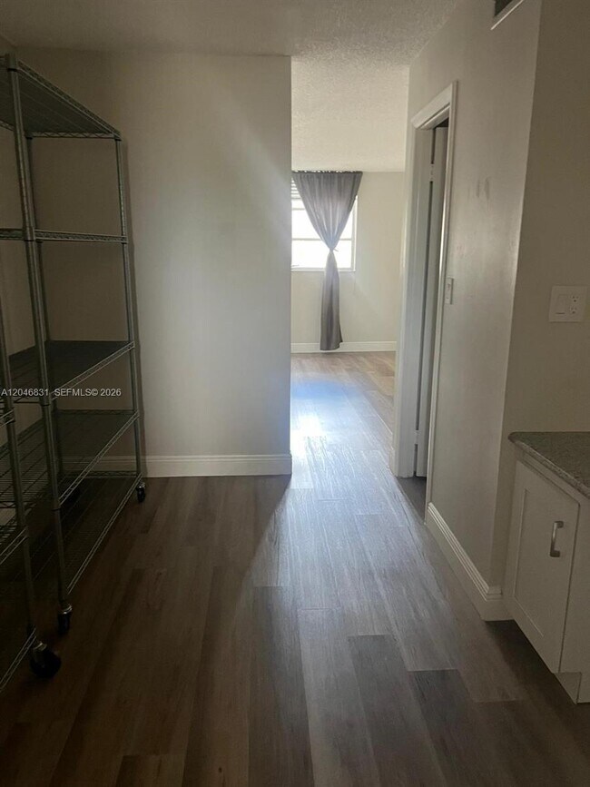 Building Photo - 408 NW 68th Ave