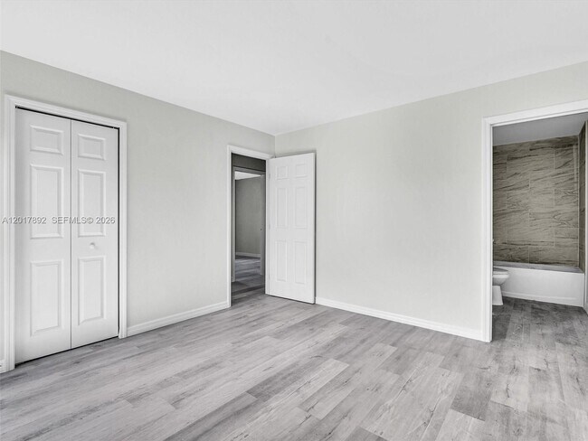 Building Photo - 2401 East 11th Street