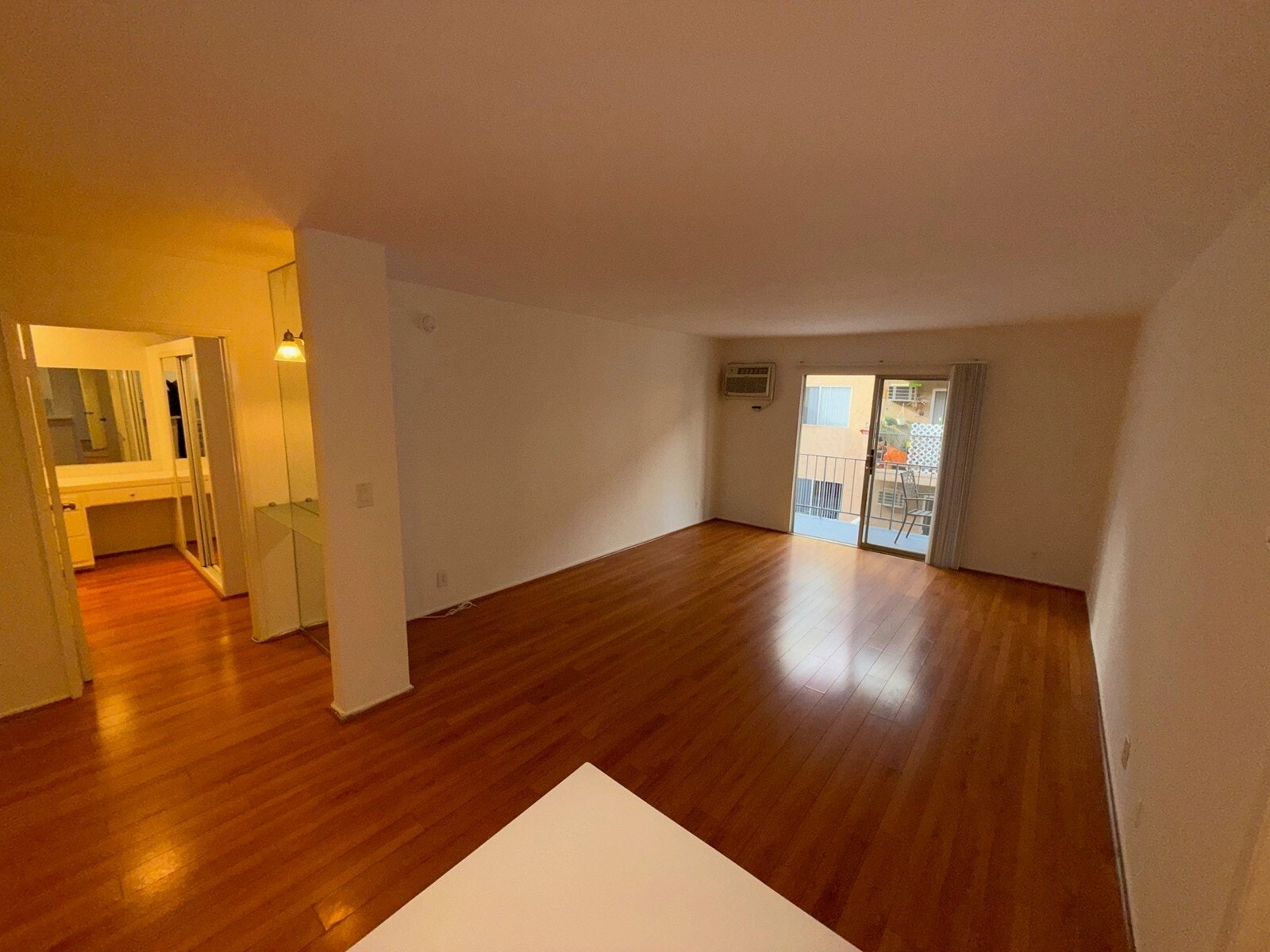 Building Photo - 10760 Rose Ave