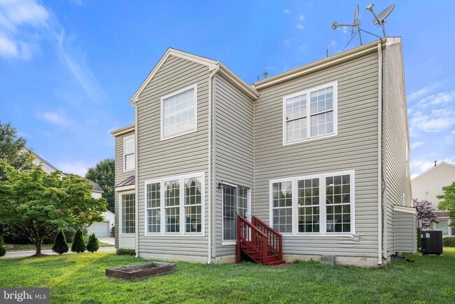 Building Photo - 12399 Brown Fox Way