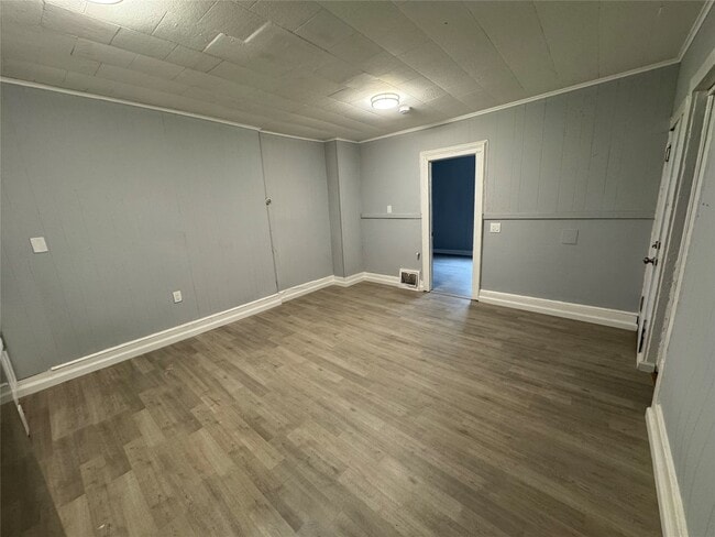 Building Photo - 28 Lydia St