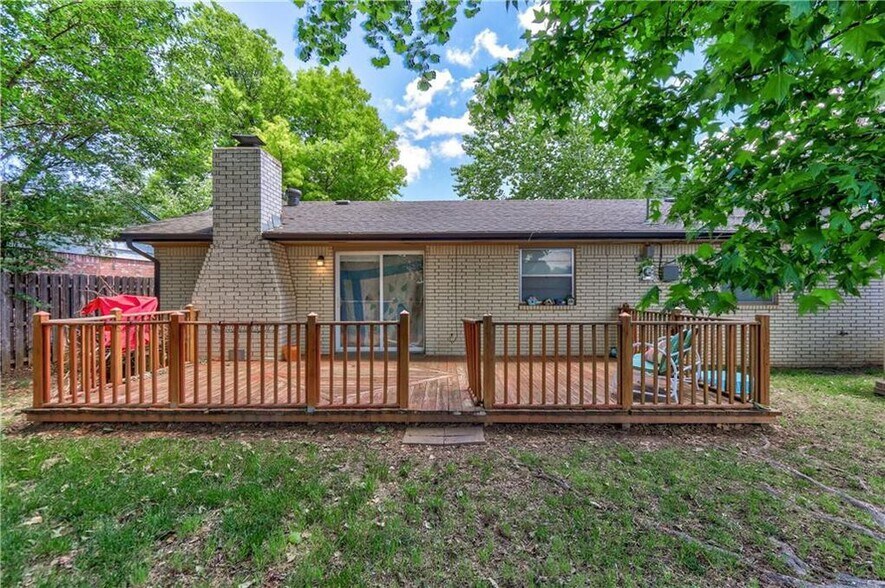 Primary Photo - 2621 N Grant Ave