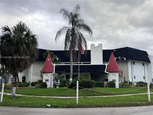 Building Photo - 4740 NW 21st St