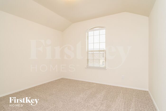 Building Photo - 1045 N Churchill Dr
