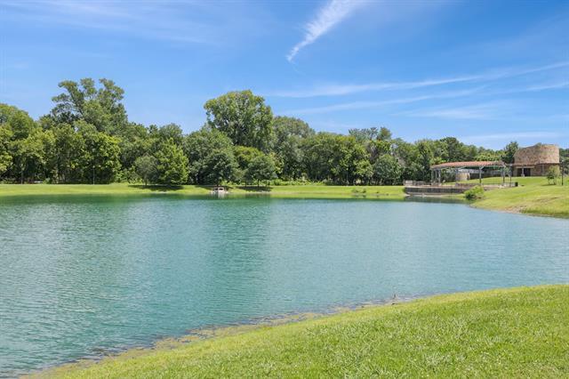 Building Photo - 501 Oak Point Dr