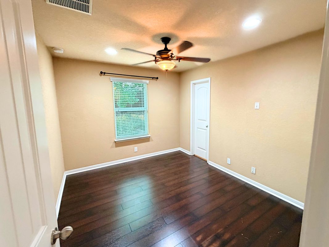 Building Photo - 5627 Cypress Dawn