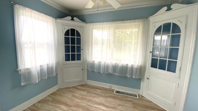 Building Photo - 3 Bedroom, 1 Bath Single Family House