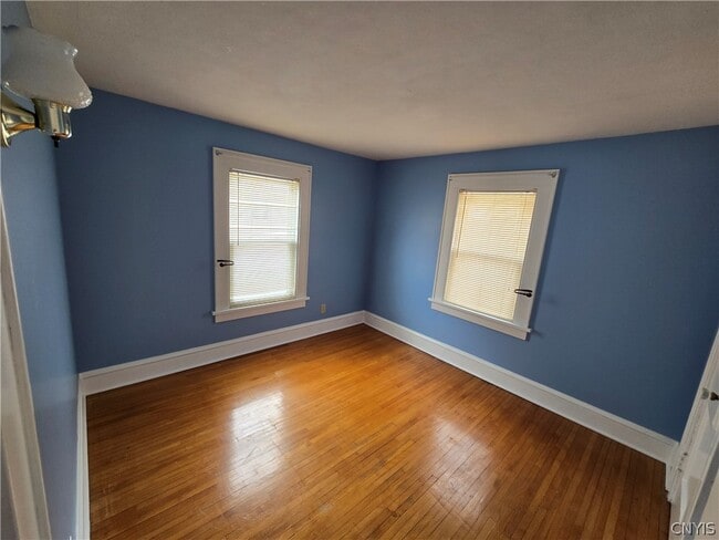 Building Photo - 232 Nichols Ave