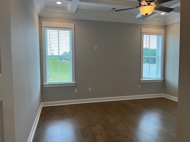 Building Photo - 204 Arcadian Wy