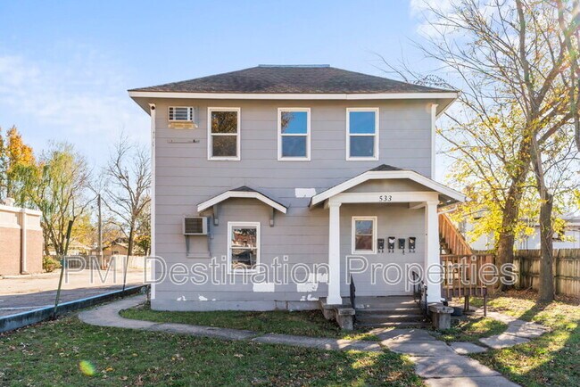 Primary Photo - 533 Brown Ave
