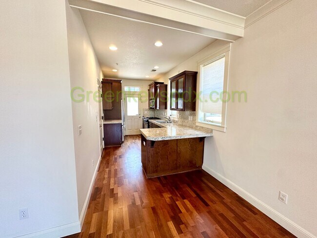 Building Photo - Secure and Beautiful 3-Bedroom 2.5-Bathroo...