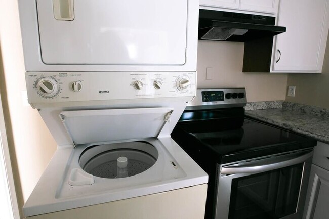 Building Photo - 4820 Chamberlayne Ave
