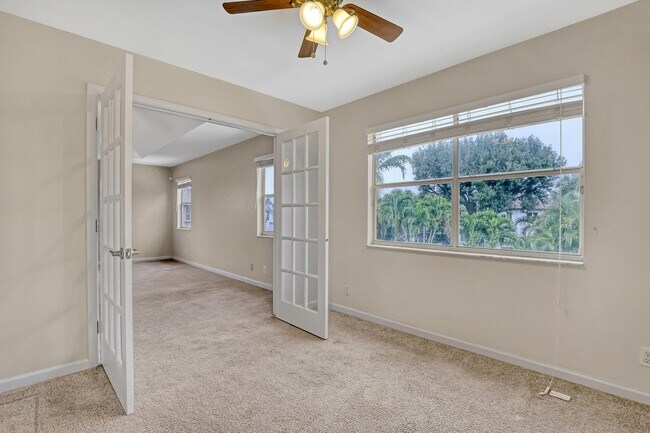 Building Photo - 8982 Indian River Run S
