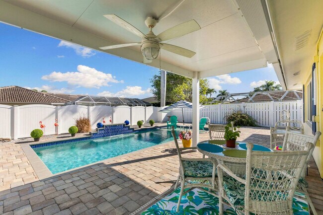 Building Photo - 685 N Barfield Dr