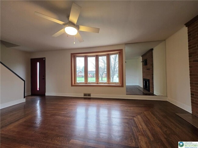 Building Photo - 1645 Mark Twain Cir