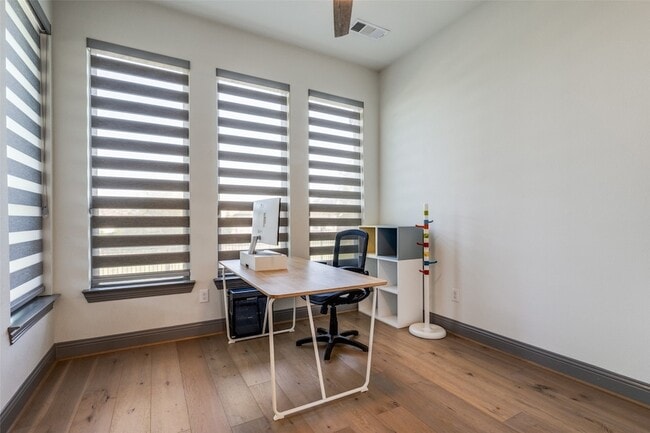 Building Photo - 5105 High Rdg Trl