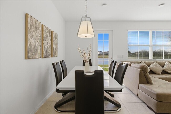 Building Photo - 710 Longboat Dr