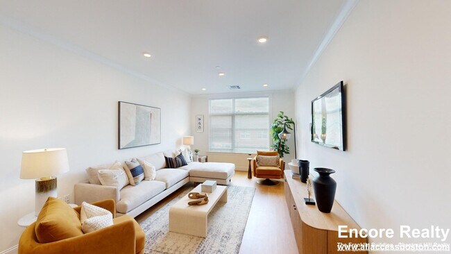 Building Photo - 201 Sherman Rd