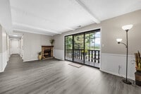 Building Photo - 1512 1st Ave