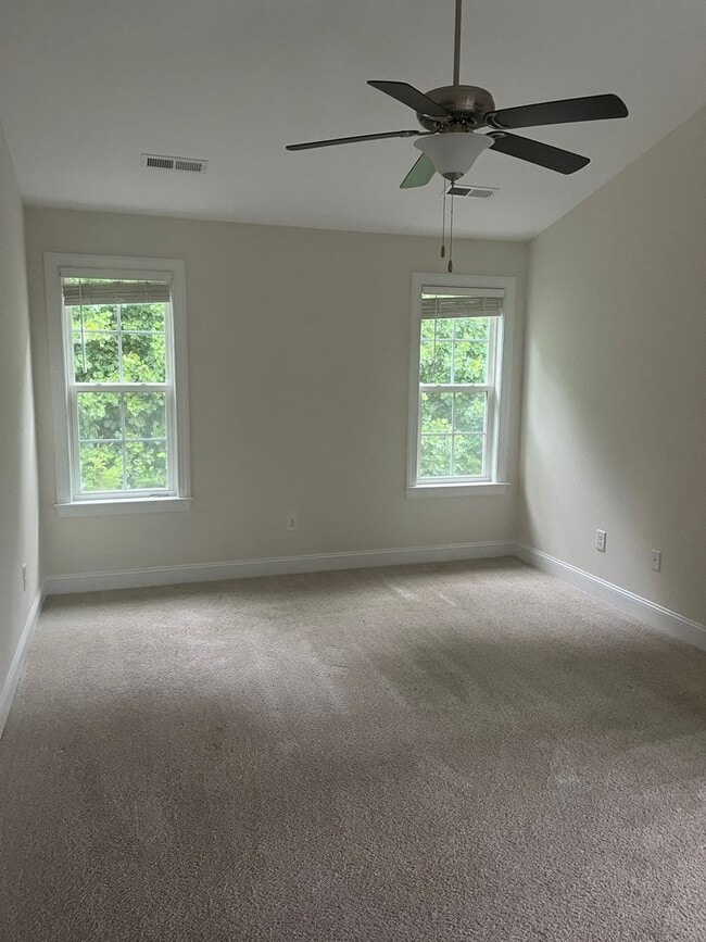Building Photo - Brick Townhome in Walkertown NC