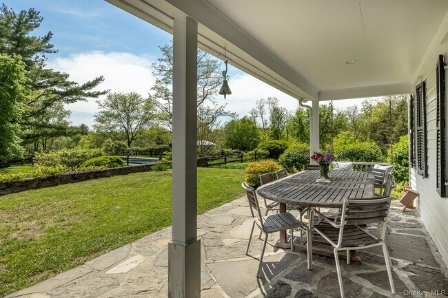 Building Photo - 74 Melville Rd