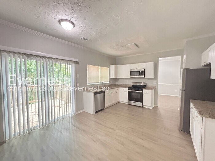 Building Photo - 263 Elm Forest Way