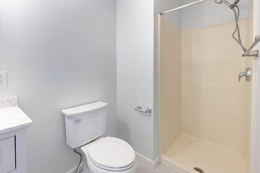 Building Photo - 45 Harvard St