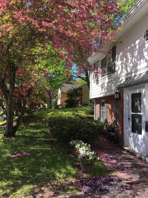 Building Photo - 61 Kirkwood Rd