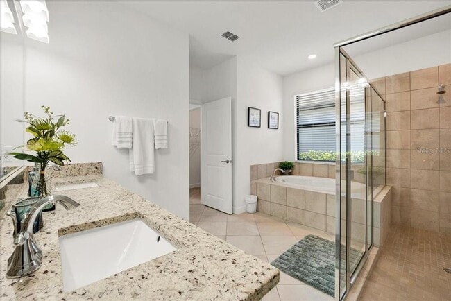Building Photo - 5161 Coral Reef Wy