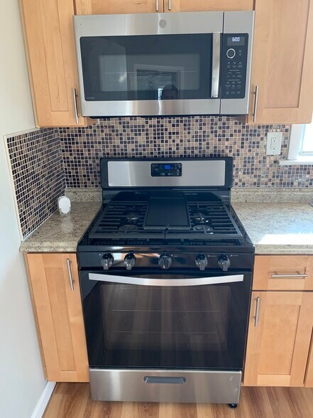 Building Photo - 101 Whitehall St