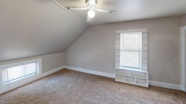 Building Photo - 311 N 12th St