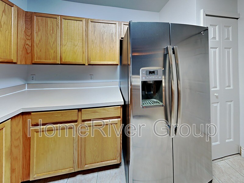 Building Photo - 1224 Charlesworth Dr