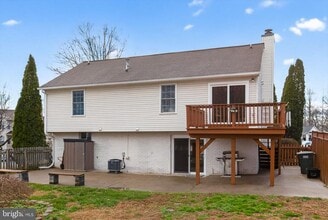 Building Photo - 5828 Ruxton Dr