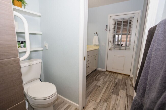 Building Photo - 3 BEDROOM 2 BATH 2 CAR GARAGE POOL HOME W/...