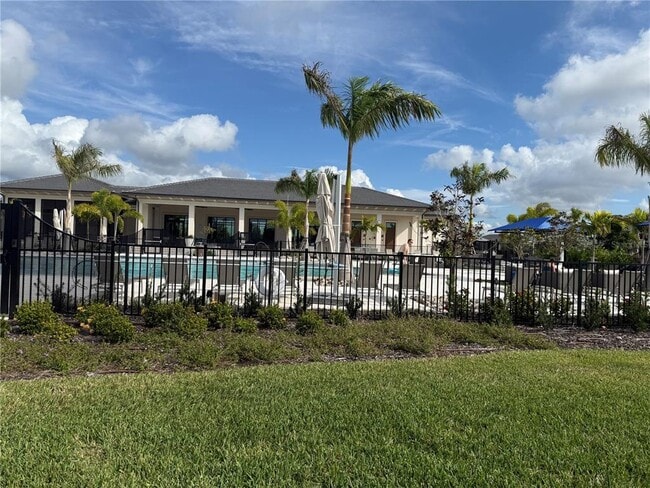 Building Photo - 200 Vistera Blvd