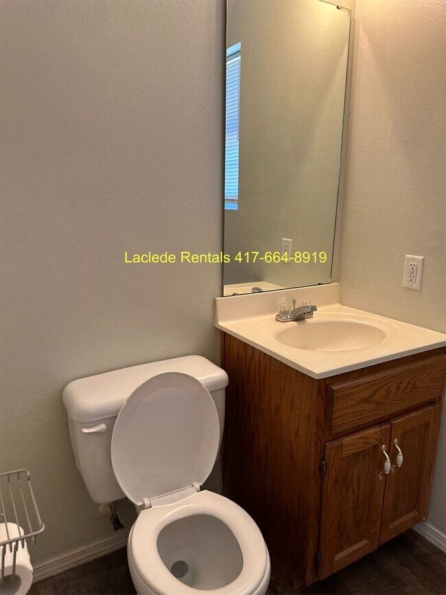 Building Photo - 3 BEDROOM 2.5 BATHROOM TOWNHOUSE FOR RENT
