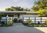 Building Photo - 950 Monte Dr