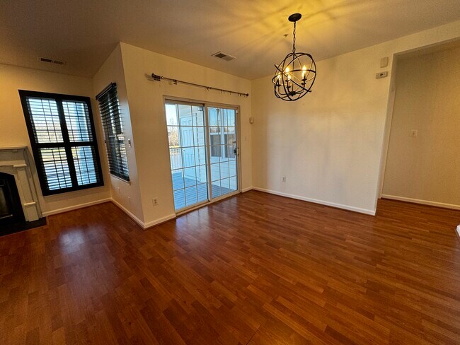 Building Photo - 43114 Watercrest Square
