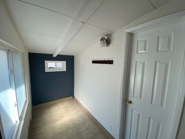 Building Photo - Pacific Grove Mid-Century Modern style home