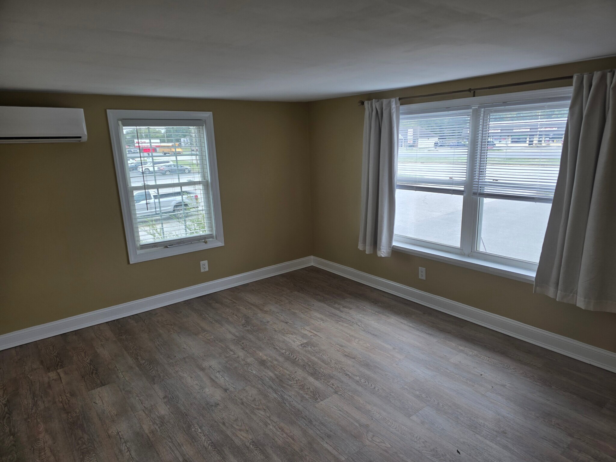 Living Room - 28976 Three Notch Rd