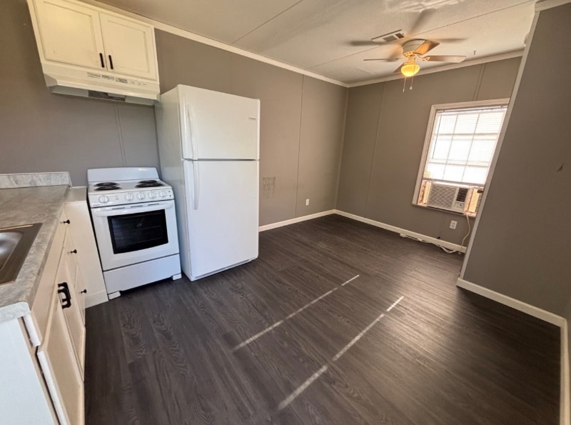 Building Photo - 2830 Mark Cir