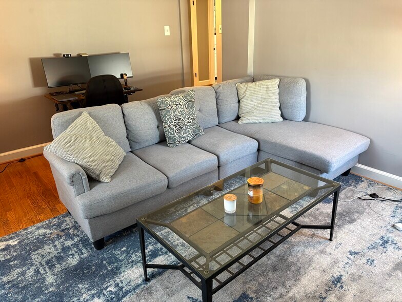 Building Photo - 418 Highland Ave