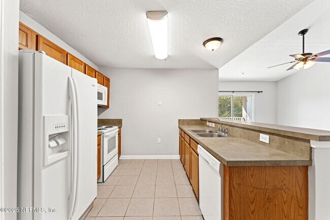 Building Photo - 5201 Playpen Dr